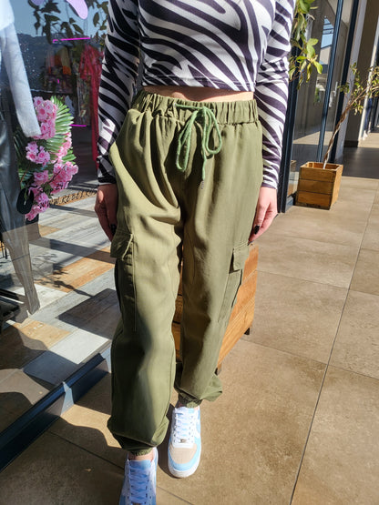 Green cargo joggers