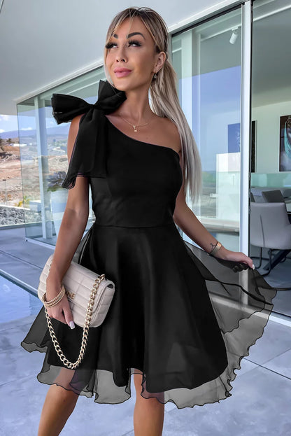 Black Bowtie One-shoulder Tulle Dress