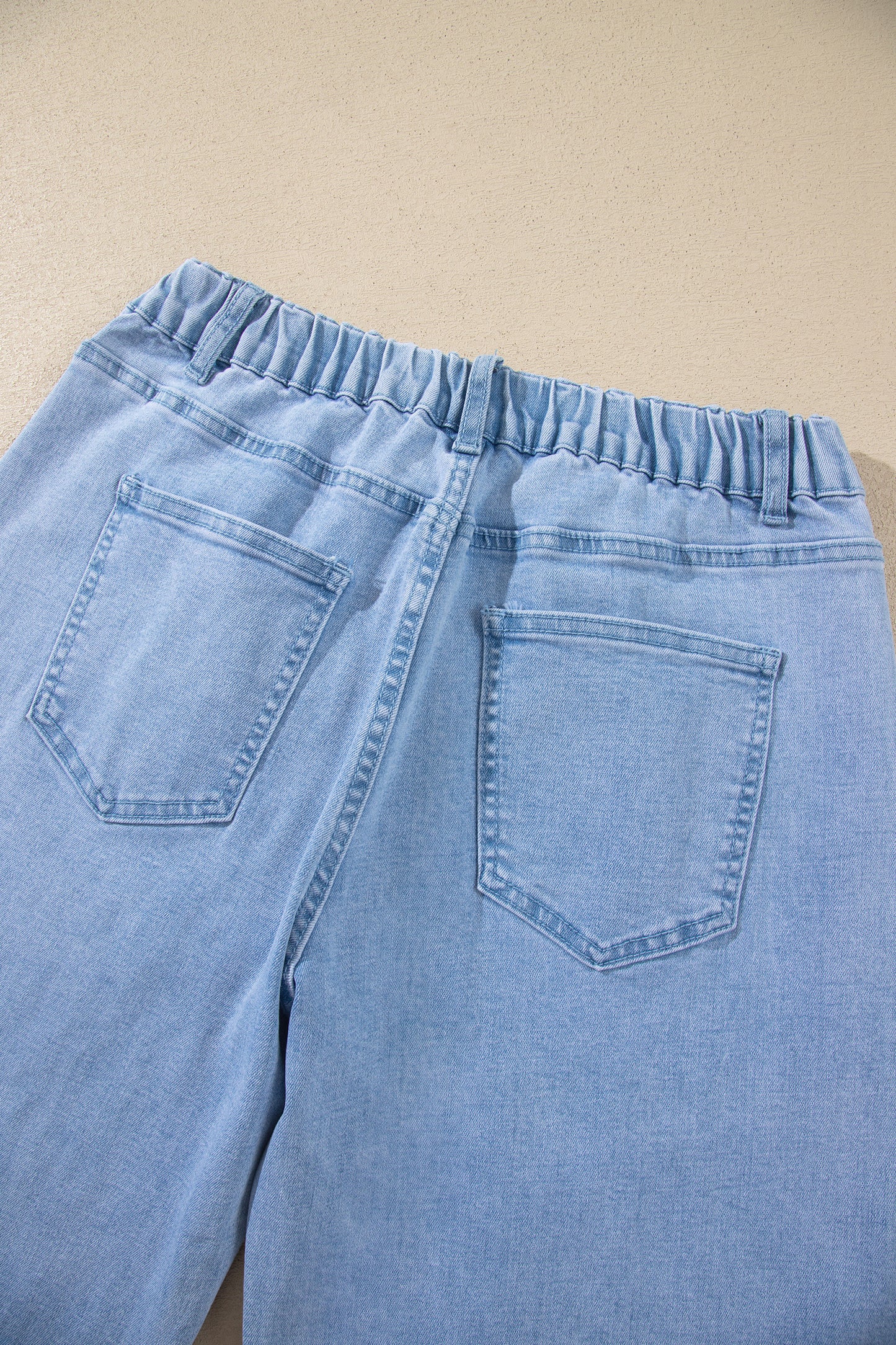 Ankle-length Barrel Jeans